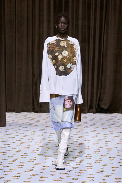 Look 61